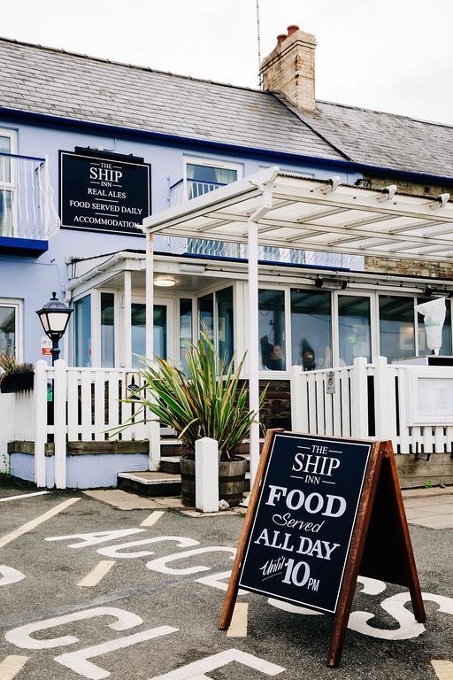 Ship Inn Aberporth Exterior foto